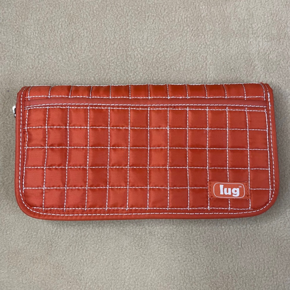 Lug Passport Wallet Organizer Orange‎ Quilted Zippered Travel Clutch Orange EUC